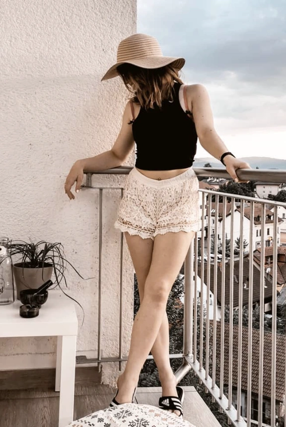 15+ Must-Try Lace Shorts Outfits for a Flirty Vibe - TheChicSavvy