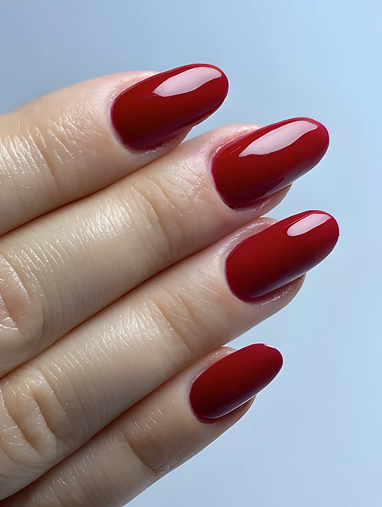 Classic Glossy True-Red Almond